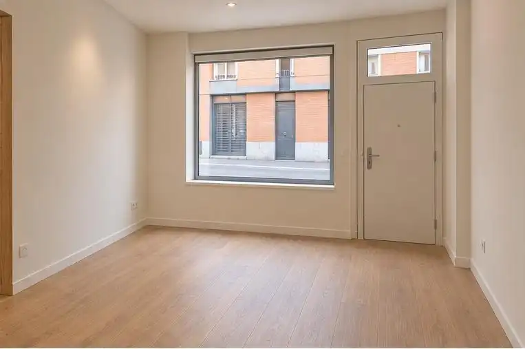 Bajo en venta en Calle del Canto, imagen 4