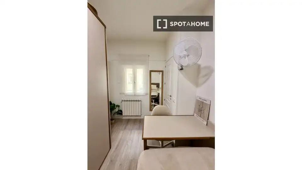 Flat to rent in Ciudad Lineal, imagen 2