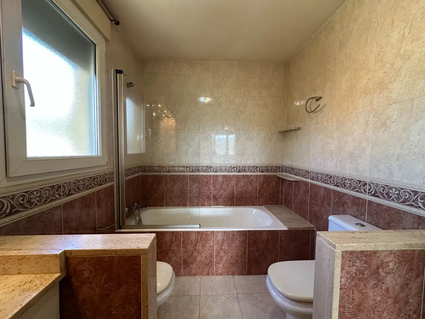 Bany de Casa o xalet en venda en Ontinyent amb Calefacció, Jardí privat i Terrassa