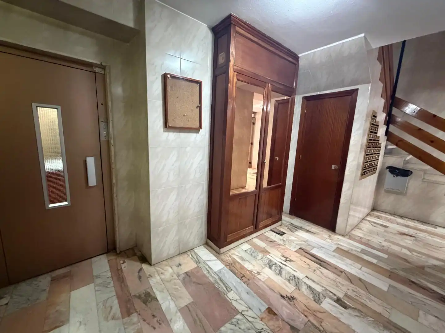 Pis en venda en Oviedo  amb Traster i Balcó