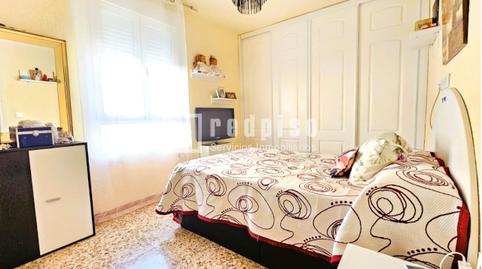 Foto 2 de Pis en venda a Reyes, Madrid