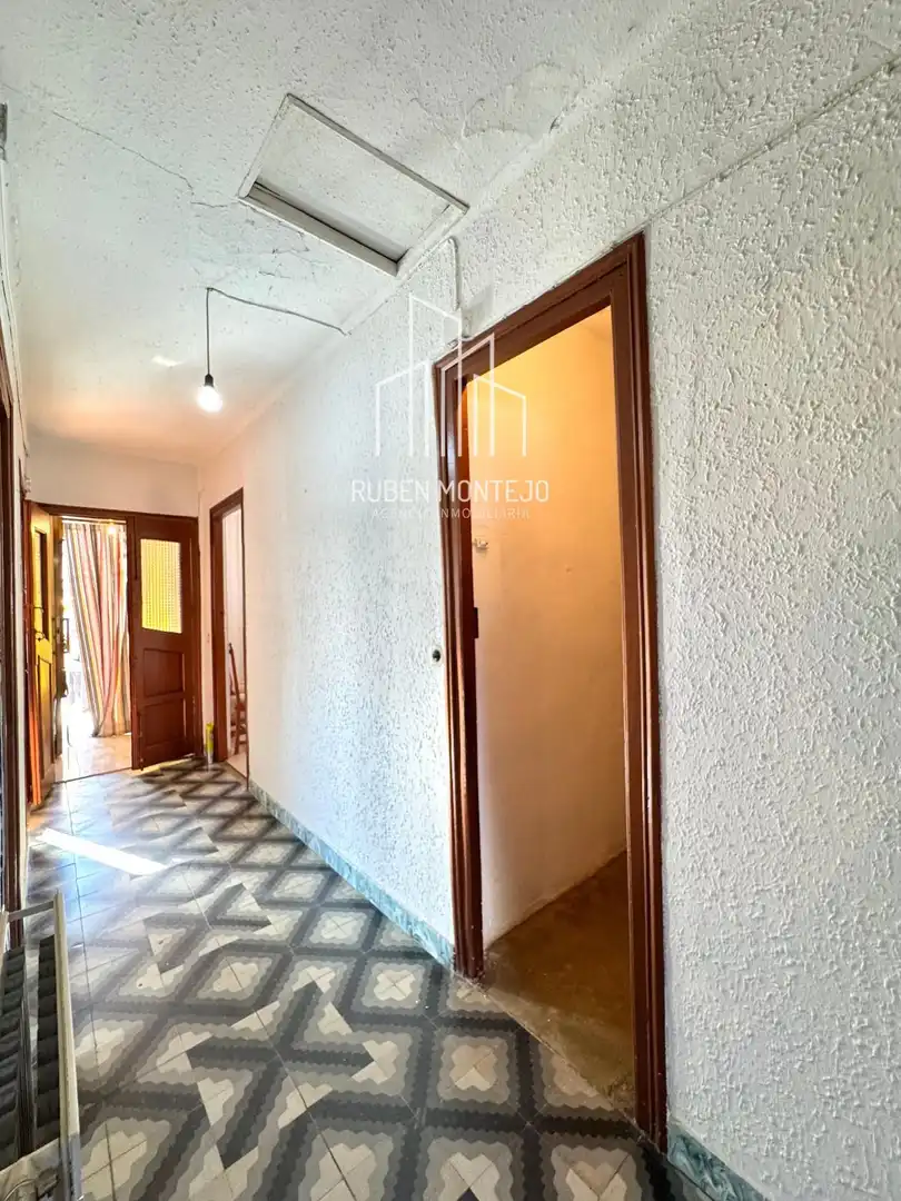 Casa adosada en venta en Gomecello con Calefacción, Terraza y Trastero