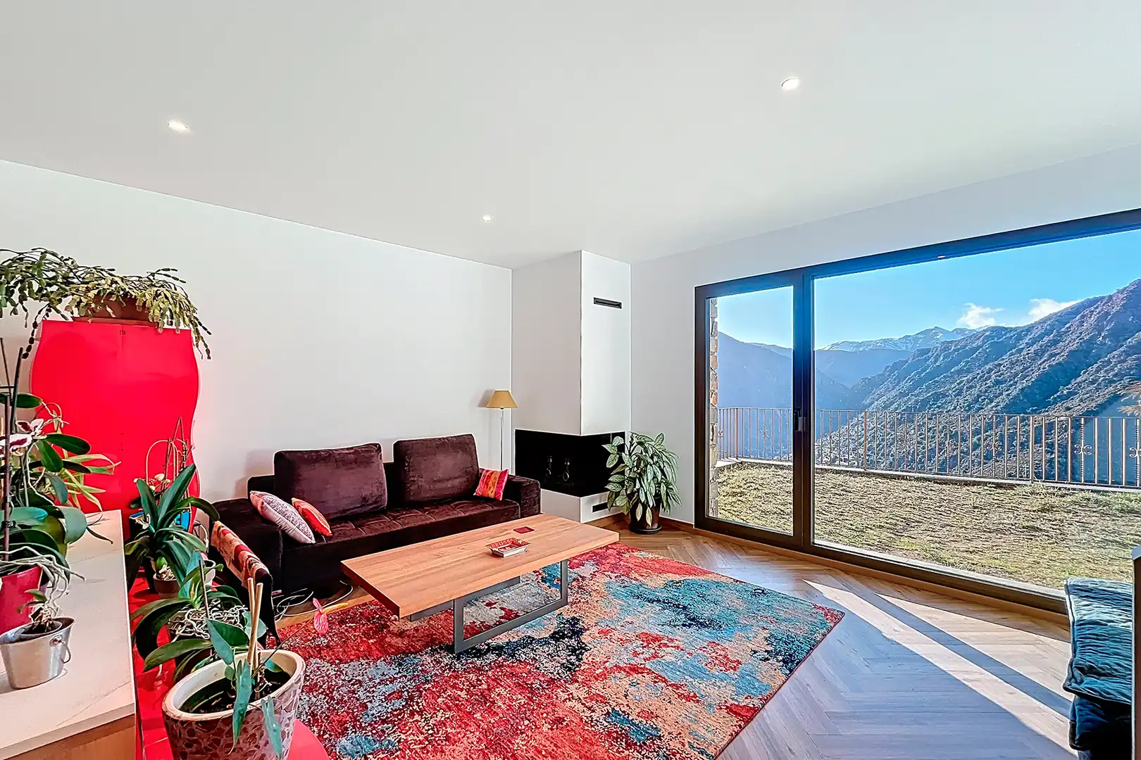 Sala d'estar de Casa adosada en venda en Escaldes – Engordany amb Calefacció, Jardí privat i Parquet