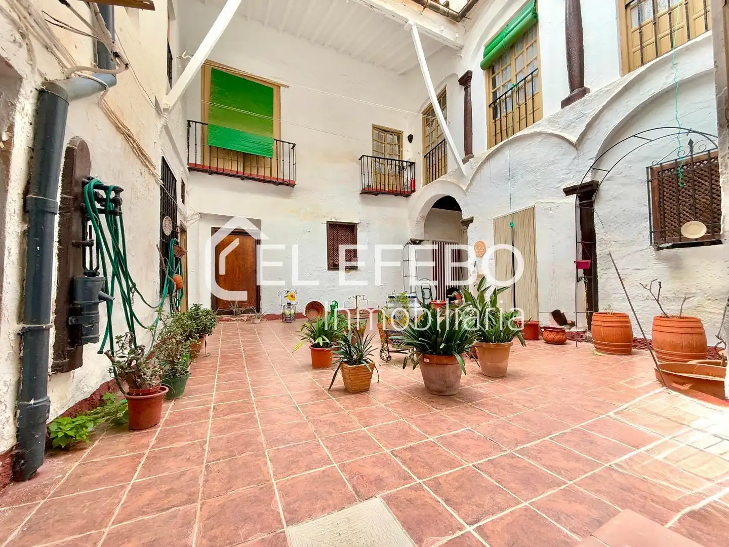 Vista exterior de Casa o chalet en venta en Antequera con Horno, Lavadora y Balcón