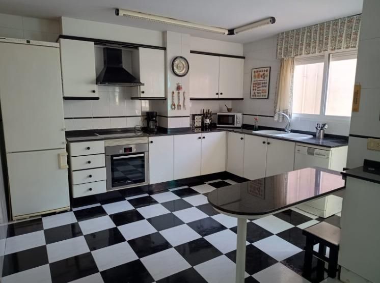 Flat to rent in El Grao