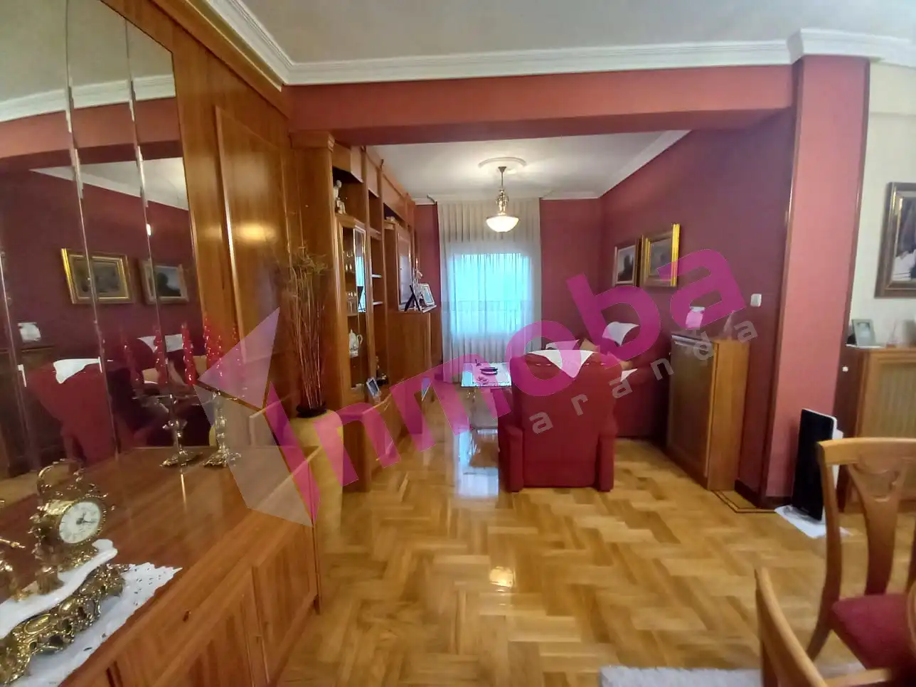 Sala d'estar de Casa o xalet en venda en Aranda de Duero amb Calefacció, Jardí privat i Parquet