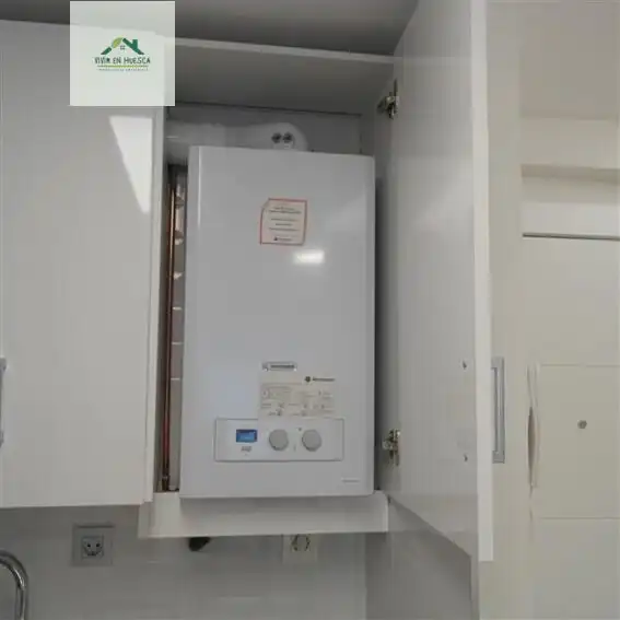 Habitación de Piso de alquiler en Huesca con Calefacción y Amueblado