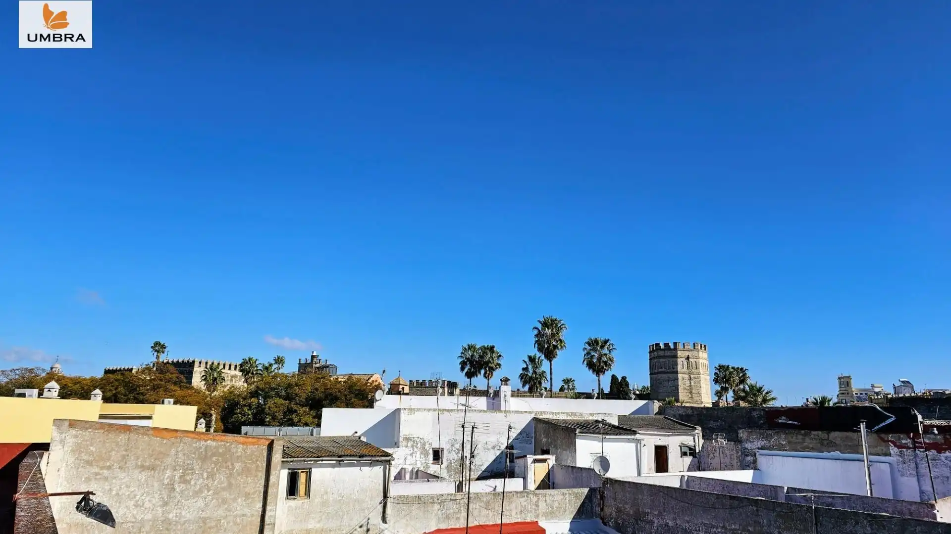 Außenansicht von Gebäude zum Verkauf in Jerez de la Frontera
