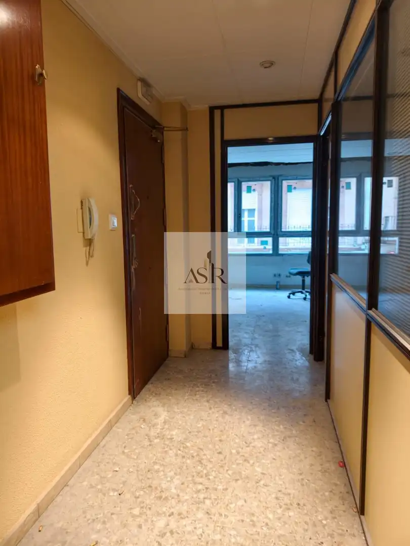 Local comercial de lloguer a Casc Urbà, imagen 5