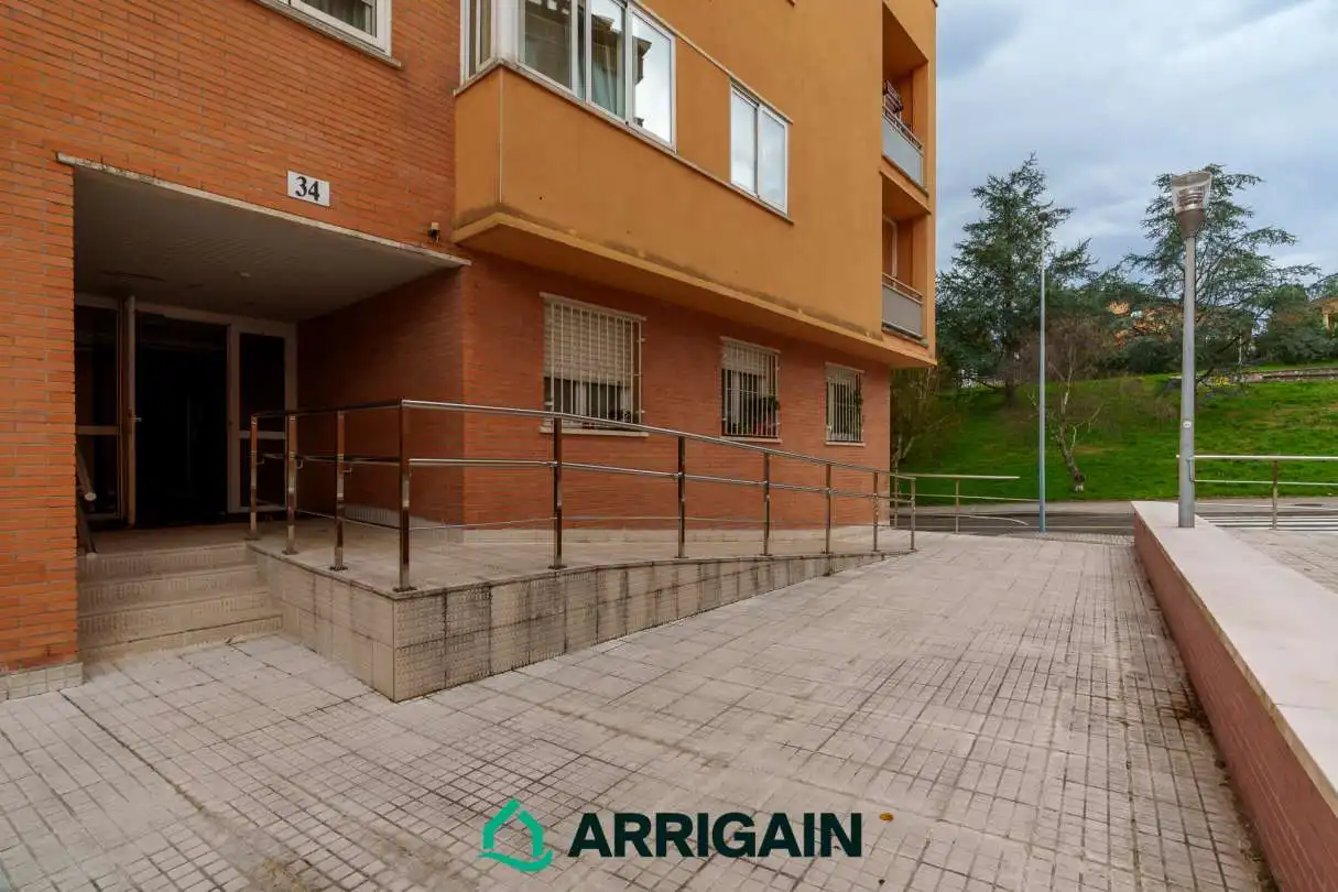 Vista exterior de Piso en venta en Donostia - San Sebastián  con Calefacción, Trastero y Balcón