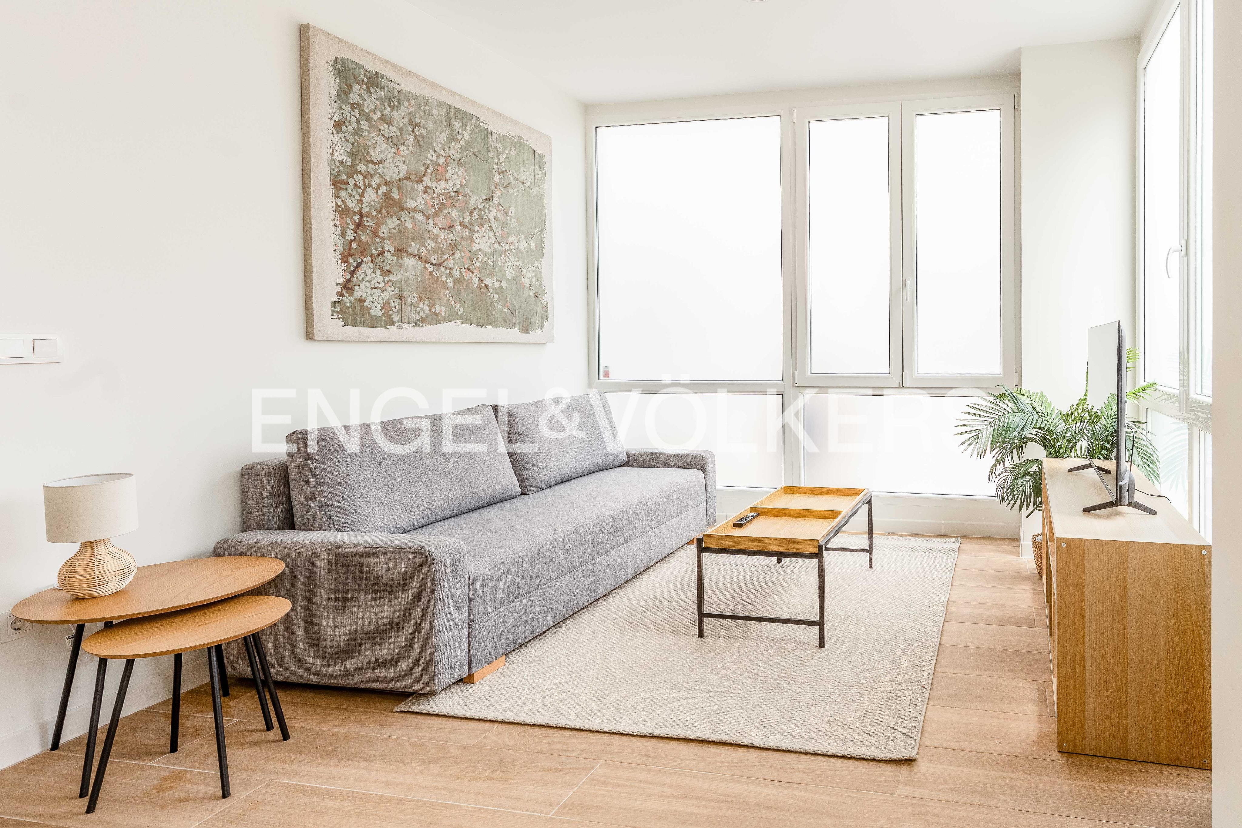 Sala d'estar de Apartament en venda en Santander amb Calefacció