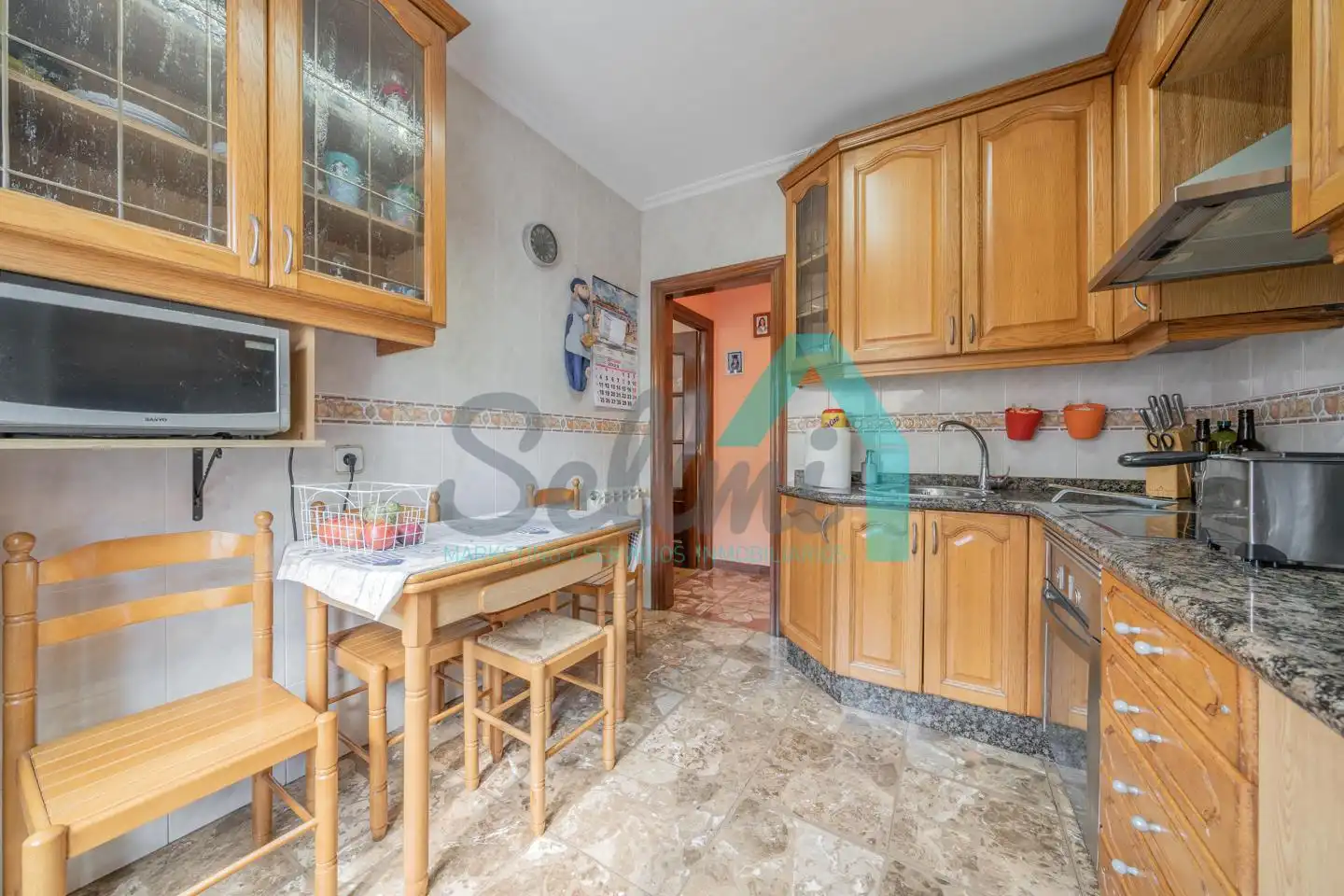 Cocina de Piso de alquiler en Mieres (Asturias) con Calefacción, Parquet y Trastero