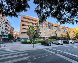 Vista exterior de Pis de lloguer en  Granada Capital amb Aire condicionat