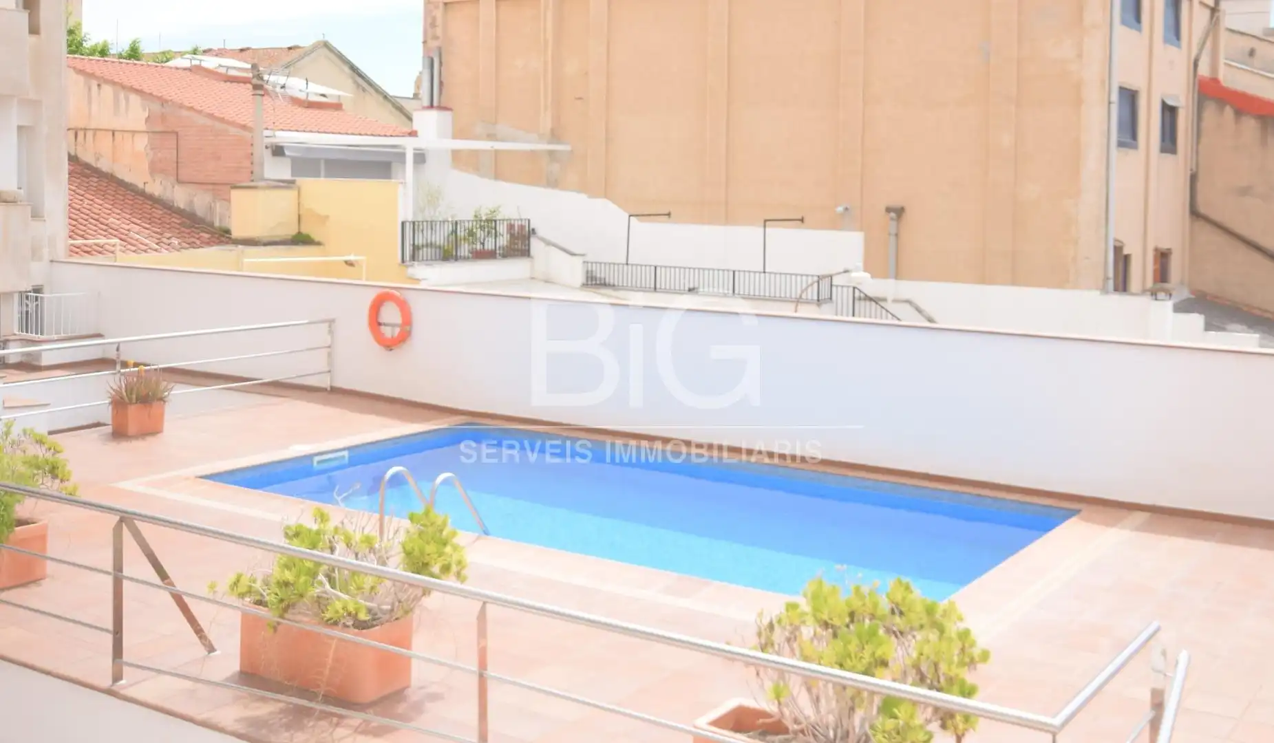 Piscina de Pis de lloguer en Mataró amb Aire condicionat, Calefacció i Parquet