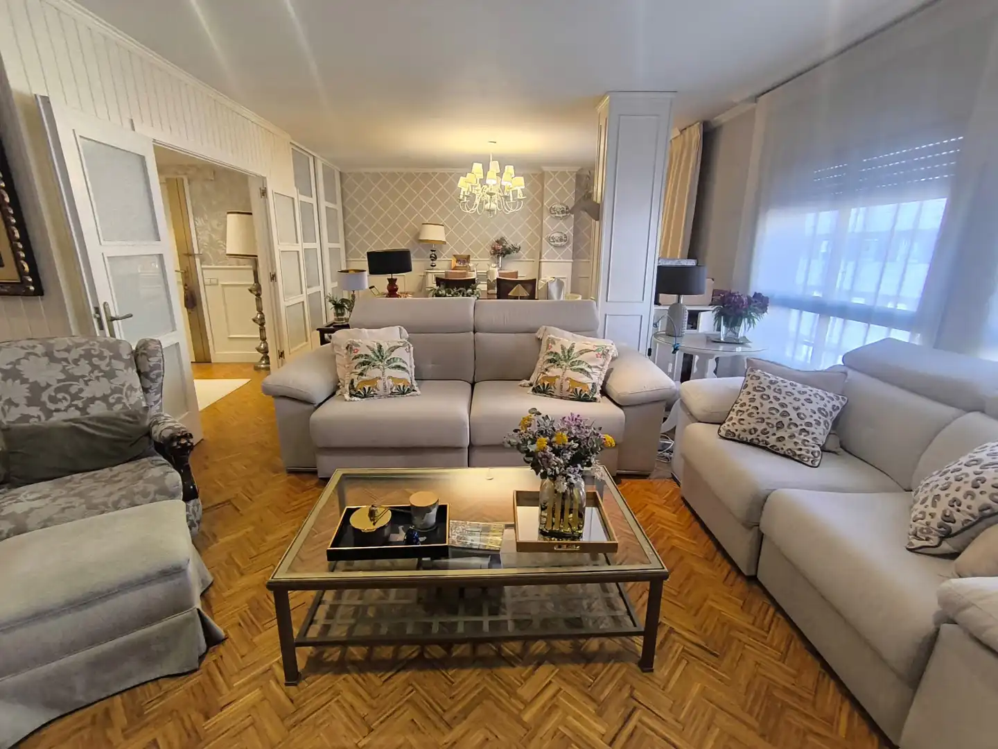 Sala de estar de Piso en venta en Pontevedra Capital  con Calefacción, Parquet y Horno
