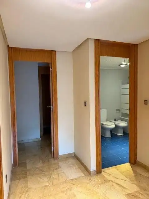 Badezimmer von Wohnung zum Verkauf in Murcia mit Klimaanlage und Abstellraum