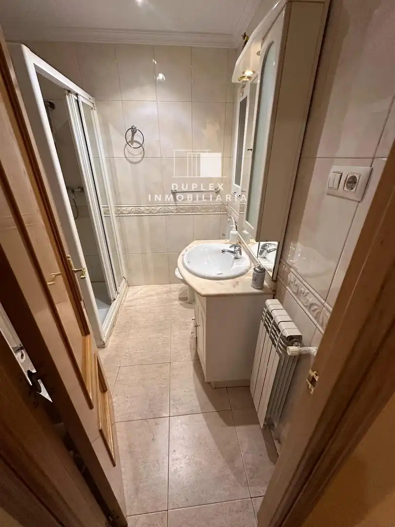 Badezimmer von Wohnung zur Miete in Cuenca mit Heizung, Terrasse und Möbliert