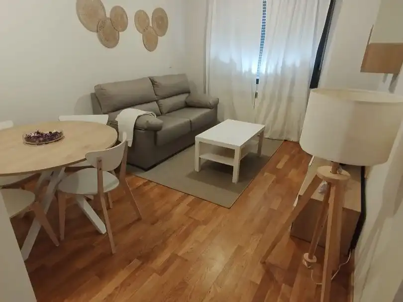 Flat with lift to rent in Calle Oteruelo 2, imagen 2