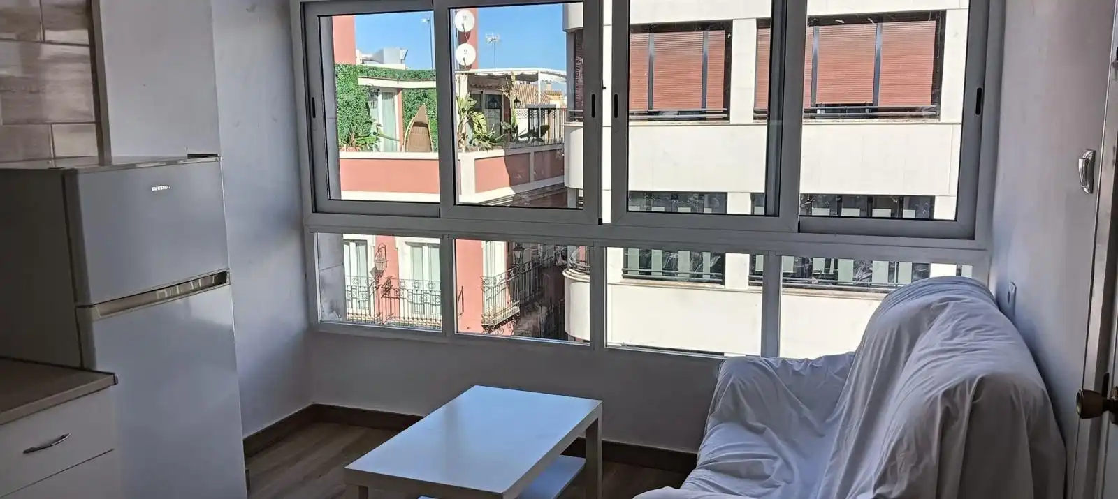Schlafzimmer von Wohnung zur Miete in Casco Antiguo