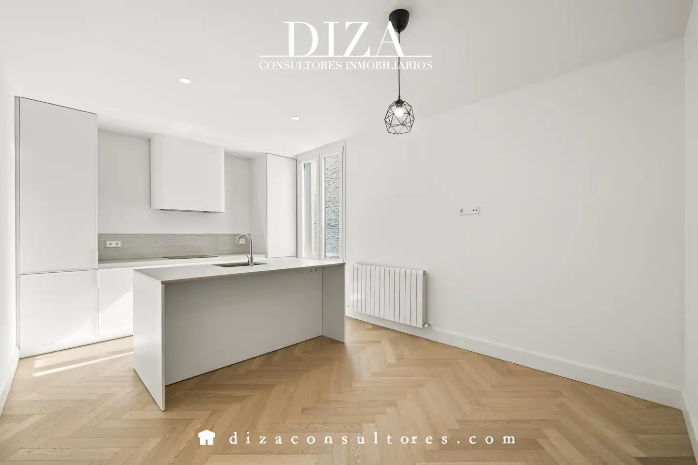 Kitchen of Flat for sale in Madrid  with Air Conditioner, Heating and Parquet flooring