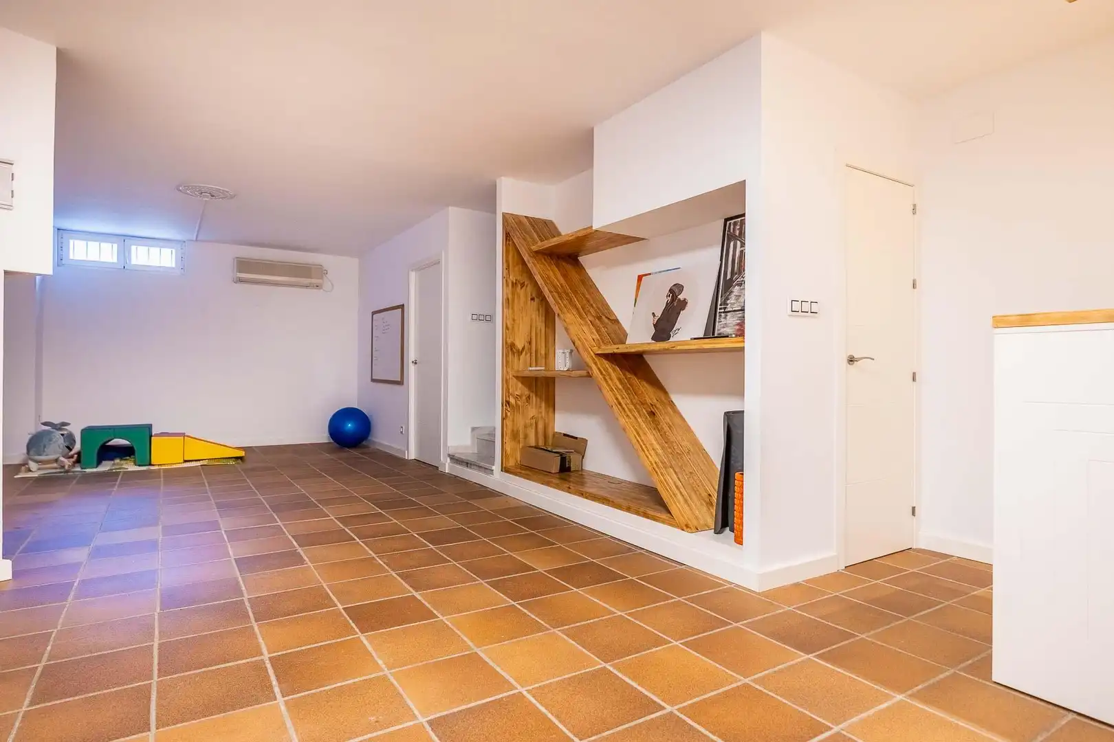 Casa aparellada amb jardí en venda a 50 Avenida Mariana de Pineda #50, imagen 18