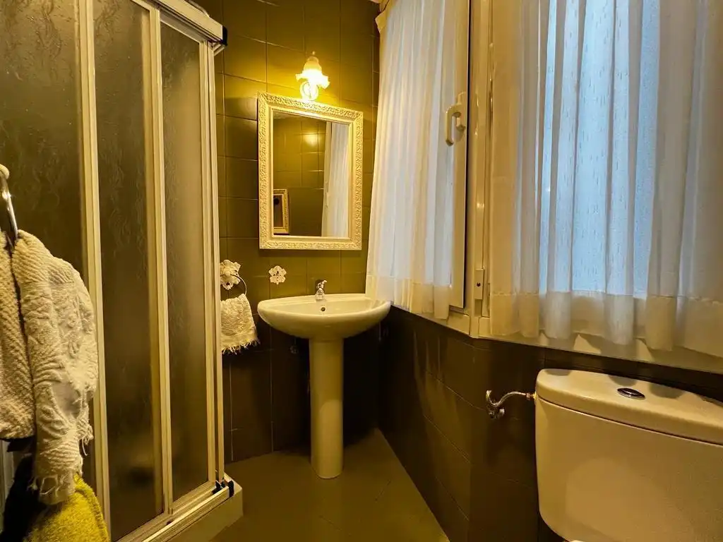Baño de Piso de alquiler en Bilbao  con Amueblado
