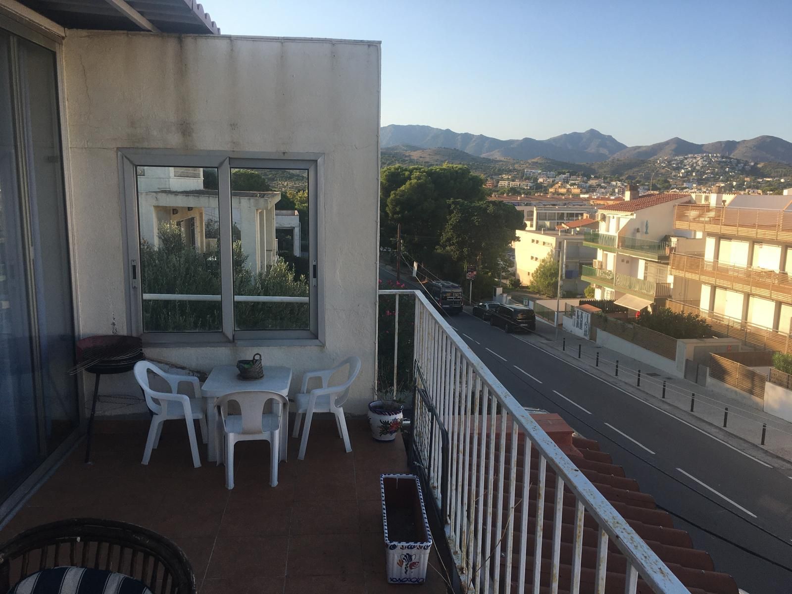 Vista exterior de Pis de lloguer en Llançà amb Terrassa