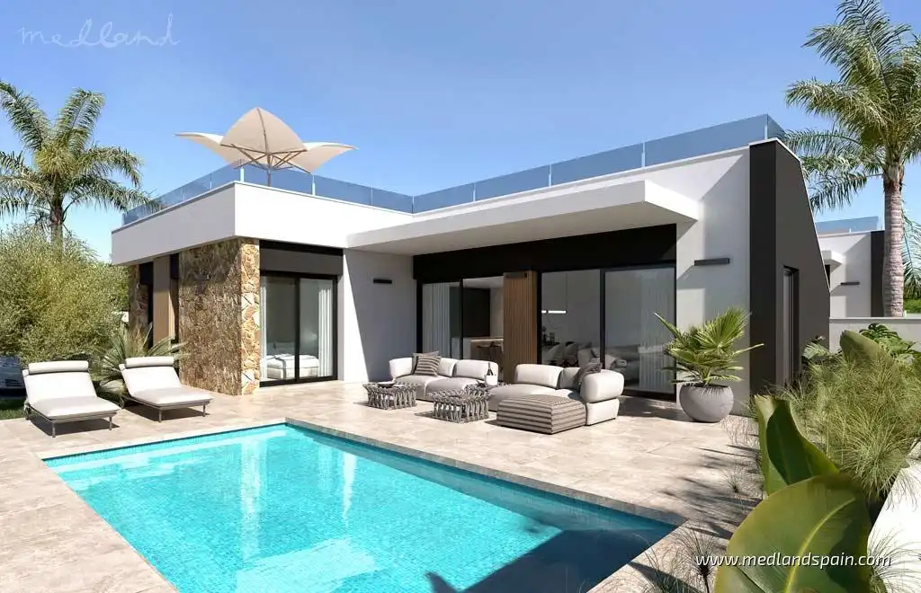 Detached house with pool for sale in Rojales