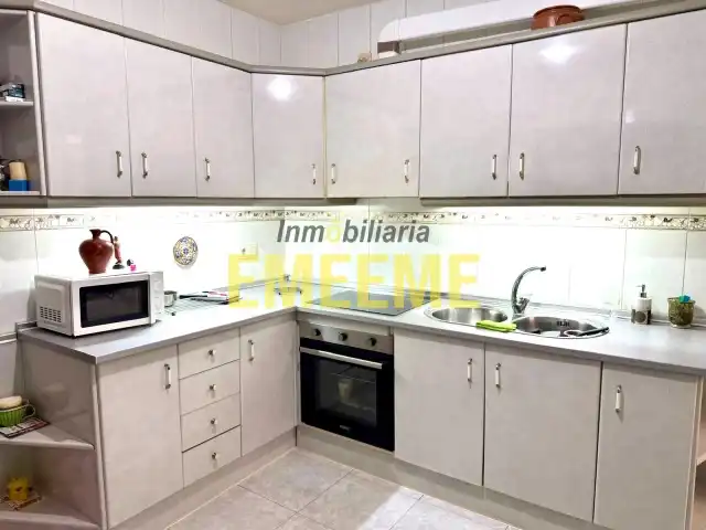 Kitchen of Flat for sale in Ronda  with Oven