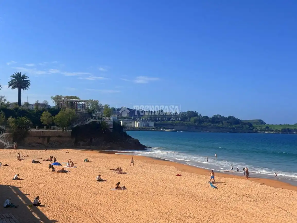 Vista exterior de Piso en venta en Santander con Calefacción
