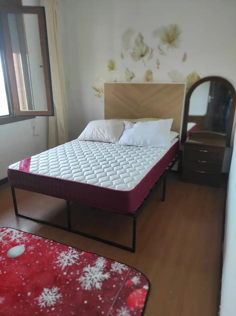 Schlafzimmer von Gebäude zum Verkauf in Vigo 