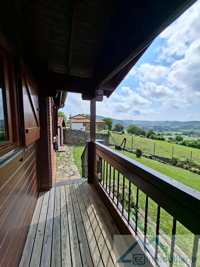Terrace of Houses for sale in Bareyo  with Heating, Storage room and Furnished