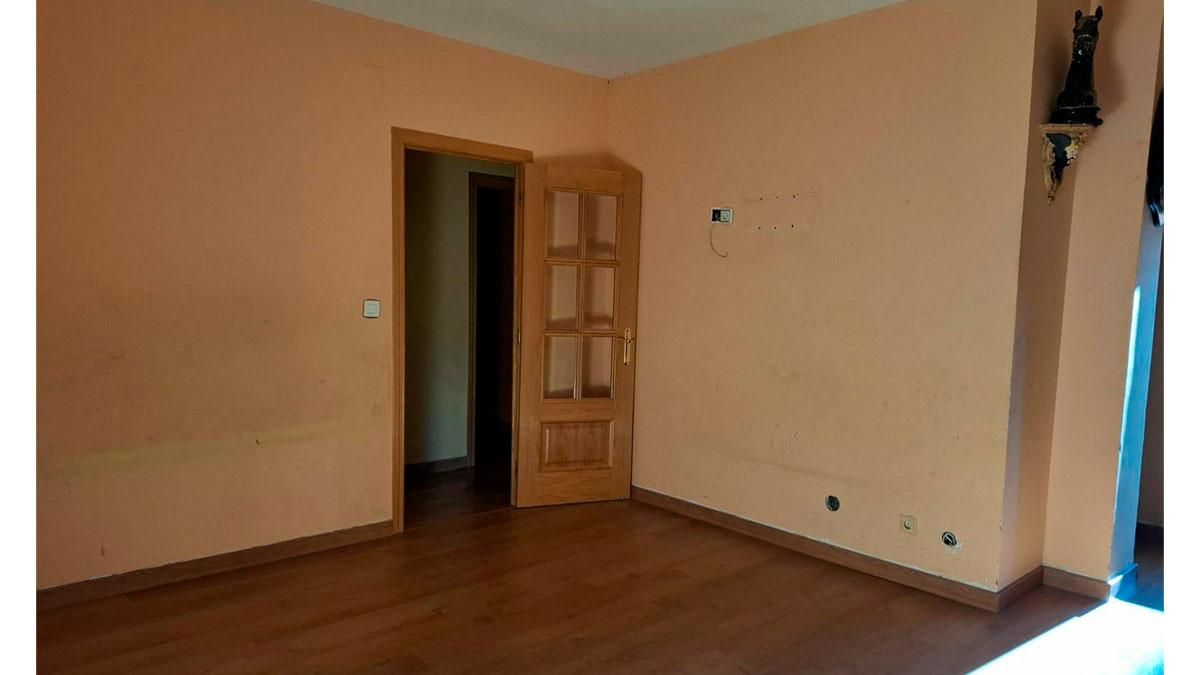 Bedroom of Flat for sale in La Bañeza 