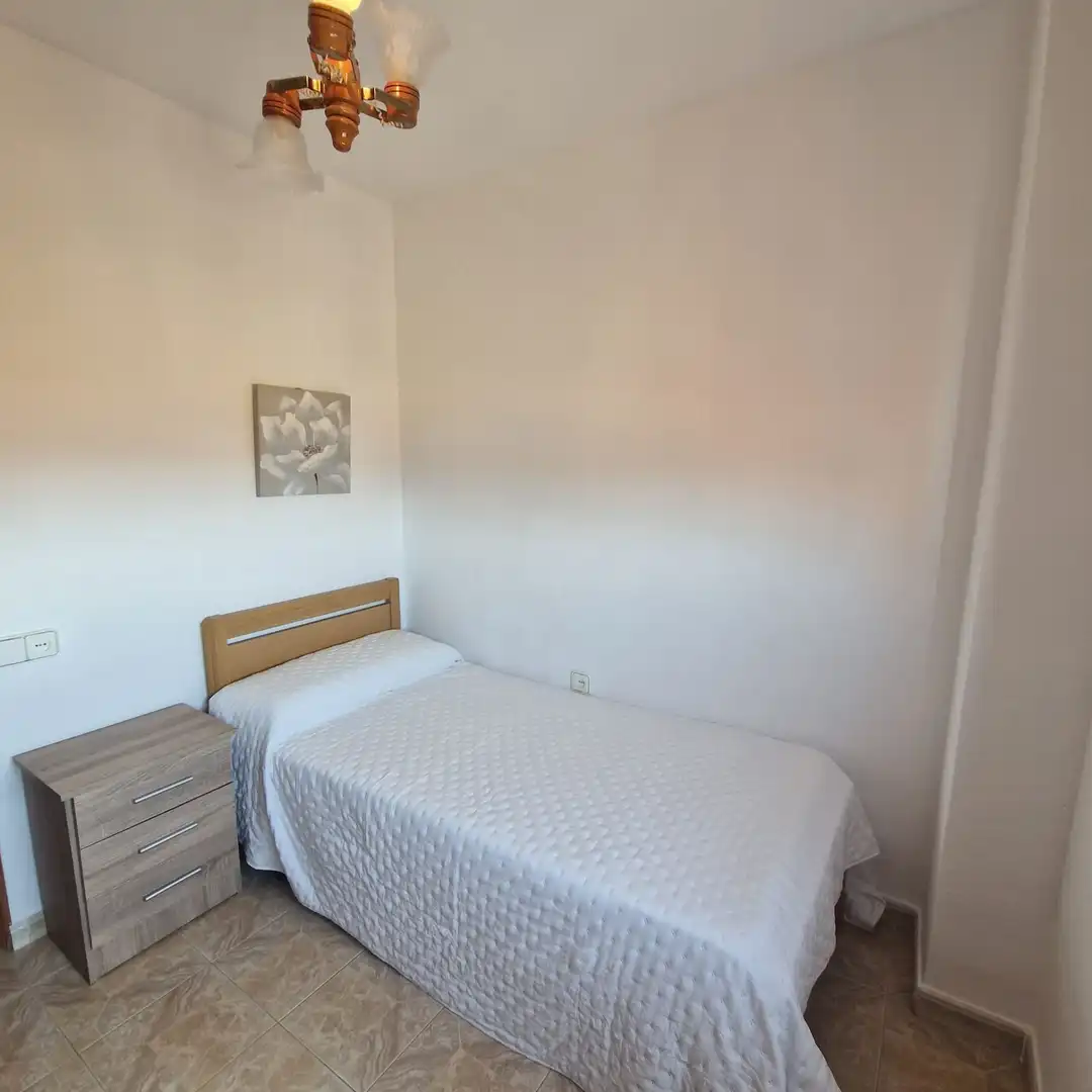 Flat for rent in Nuestra Señora de los Clarines, Parque Victoria Eugenia