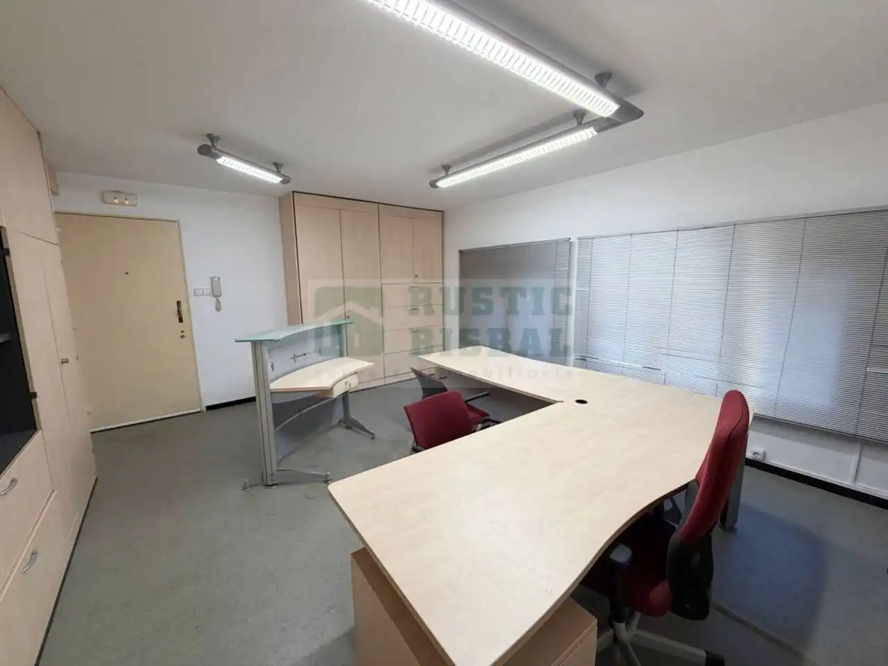 Büro zum Verkauf in Calle Sis d´Octubre de 1869
