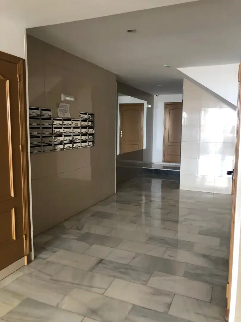 Wohnung zum Verkauf in Sorvilán mit Klimaanlage und Möbliert