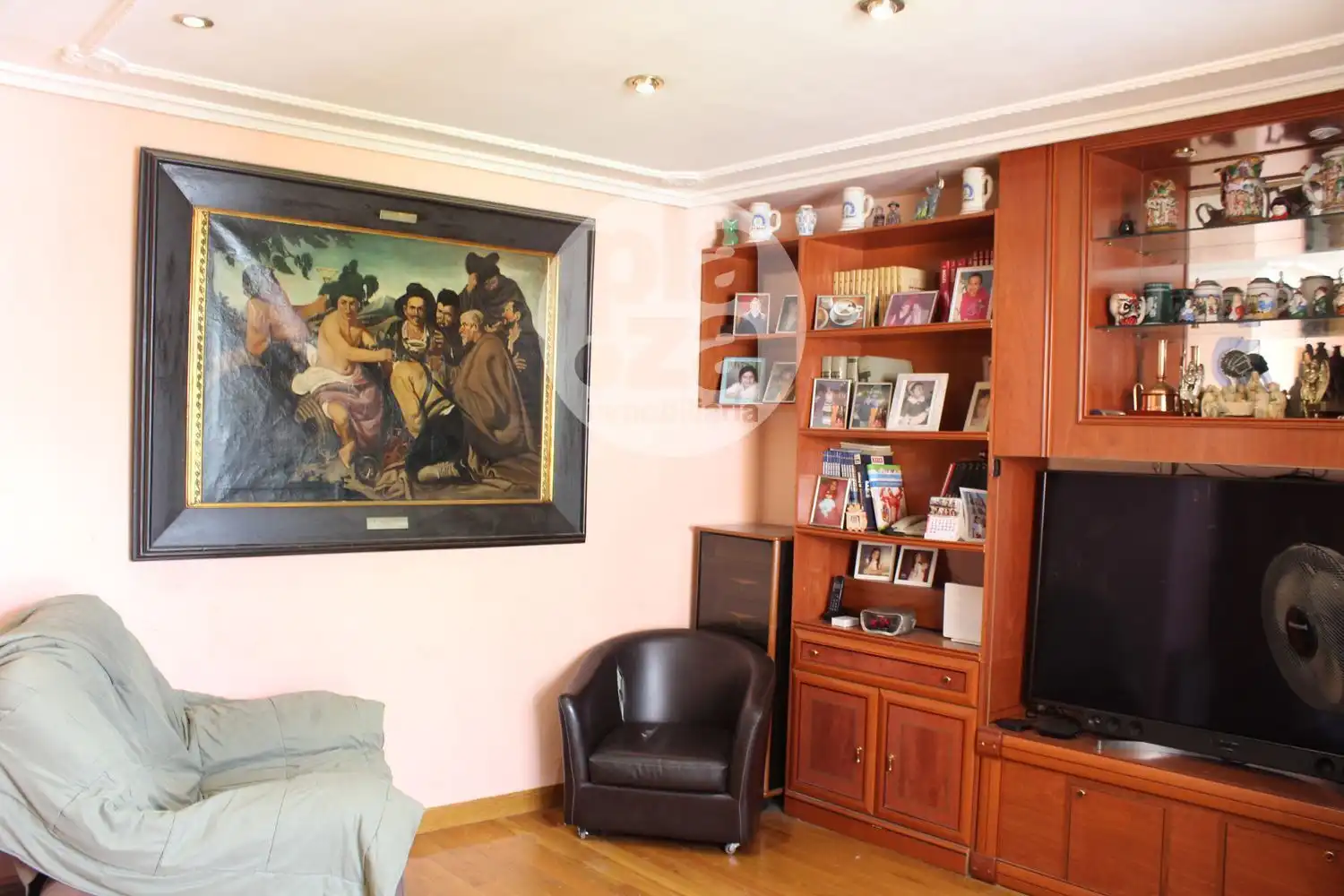 Living room of Flat for sale in Burgos  with Heating, Terrace and Storage room