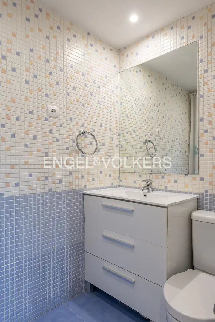 Baño de Piso en venta en Madrid con Aire acondicionado, Calefacción y Piscina