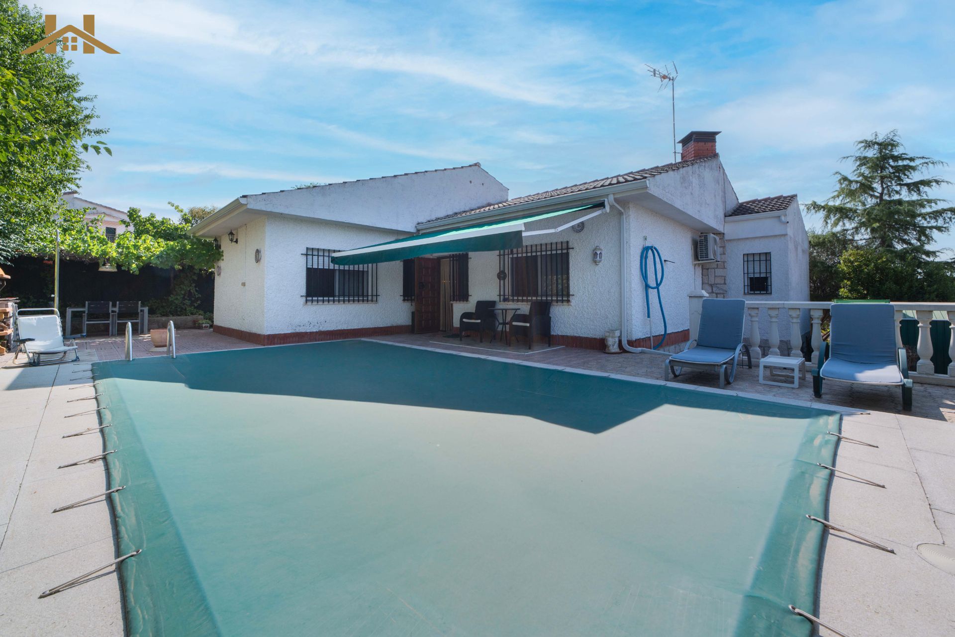 Piscina de Casa o xalet en venda en Santa Cruz del Retamar amb Aire condicionat, Jardí privat i Terrassa