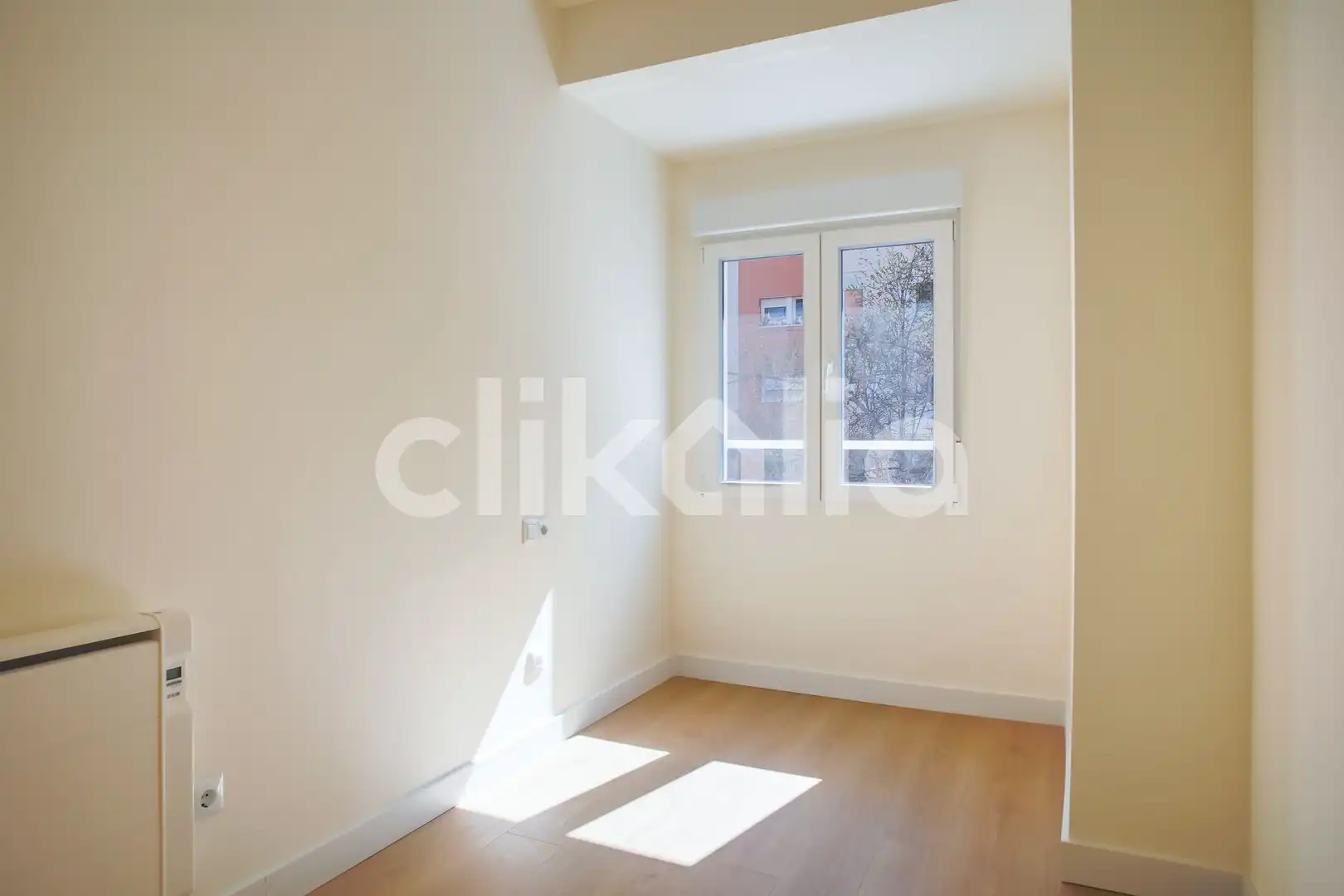 Habitación de Piso en venta en Madrid con Aire acondicionado y Calefacción