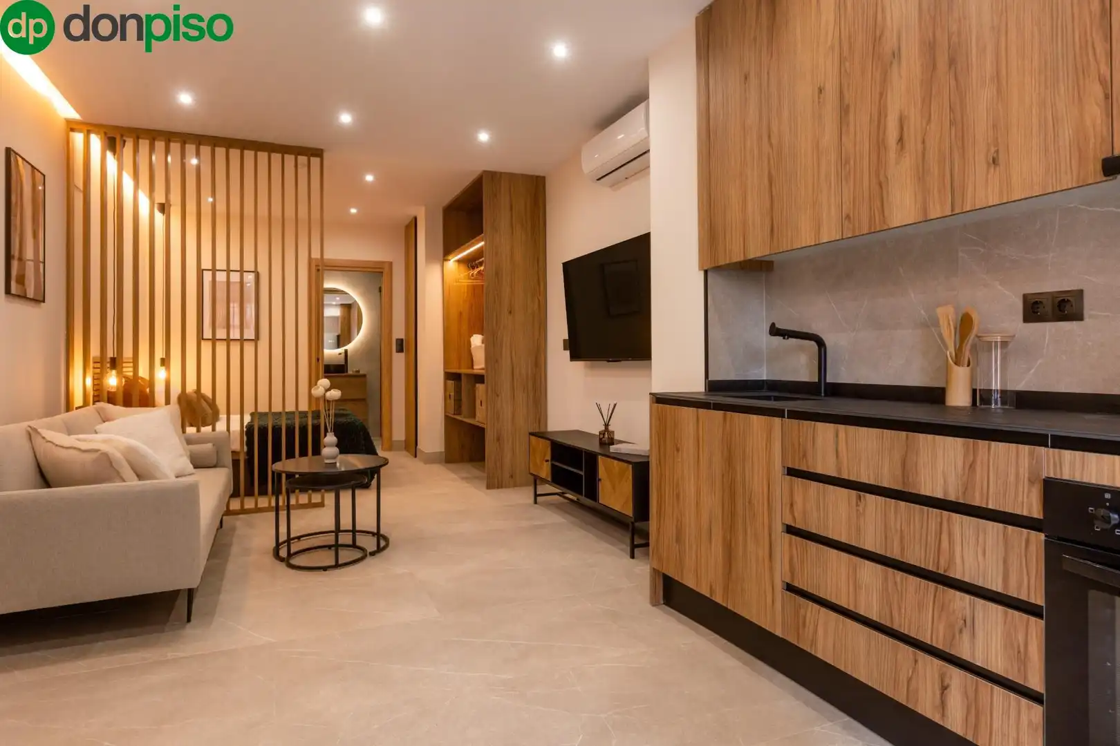 Sala de estar de Estudio en venta en  Granada Capital con Aire acondicionado, Calefacción y Amueblado