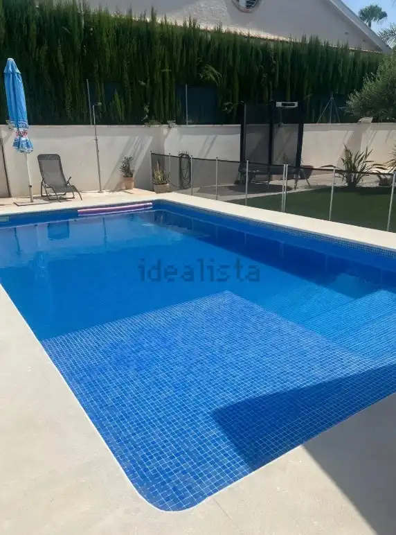 Piscina de Casa o xalet en venda en L'Eliana amb Aire condicionat, Jardí privat i Terrassa