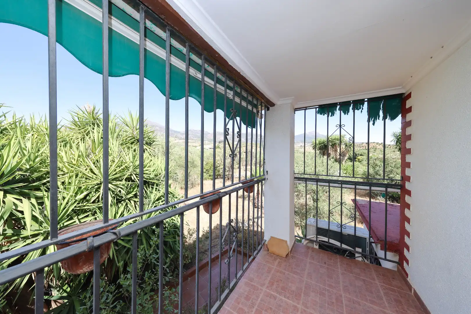 Terrassa de Casa o xalet en venda en Casarabonela amb Jardí privat