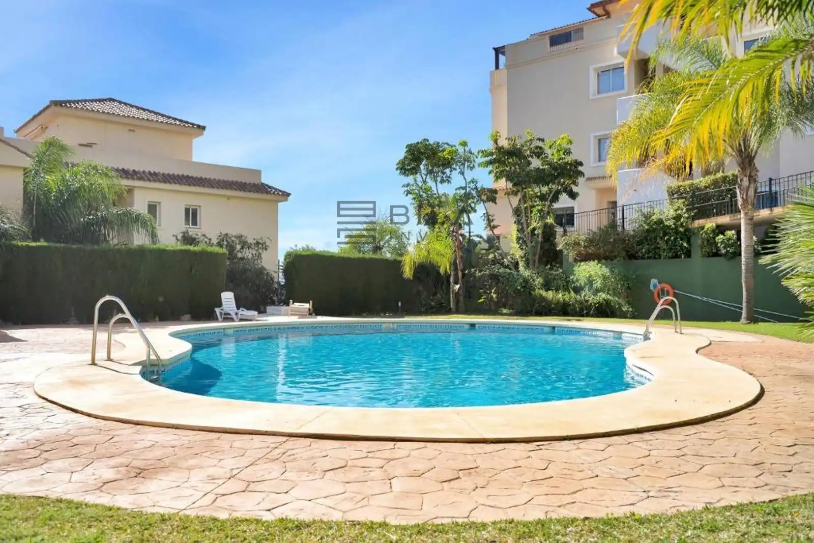 Piscina de Pis en venda en Mijas amb Aire condicionat, Terrassa i Piscina