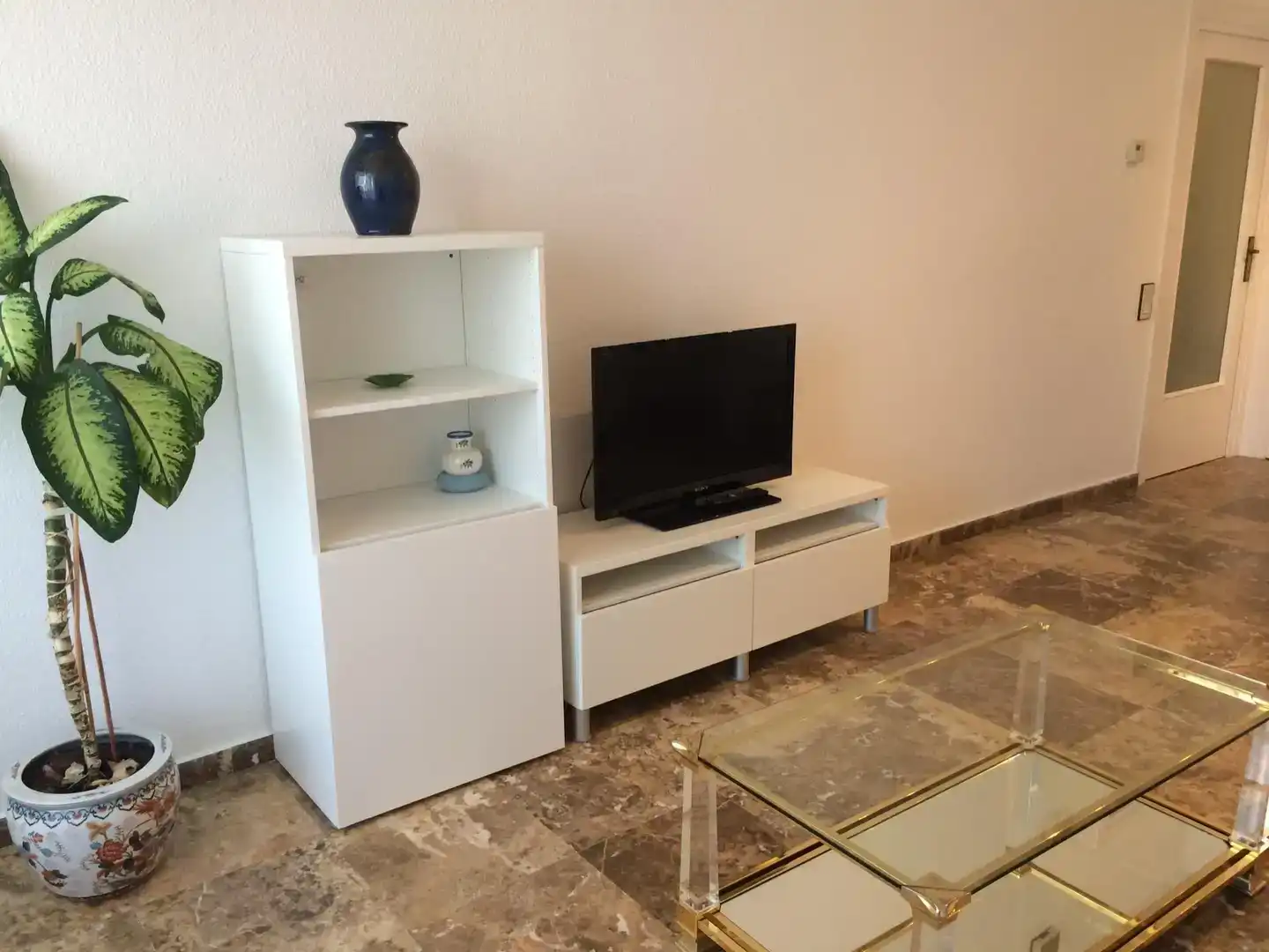 Sala de estar de Ático para compartir en Barcelona con Aire acondicionado, Amueblado y Horno