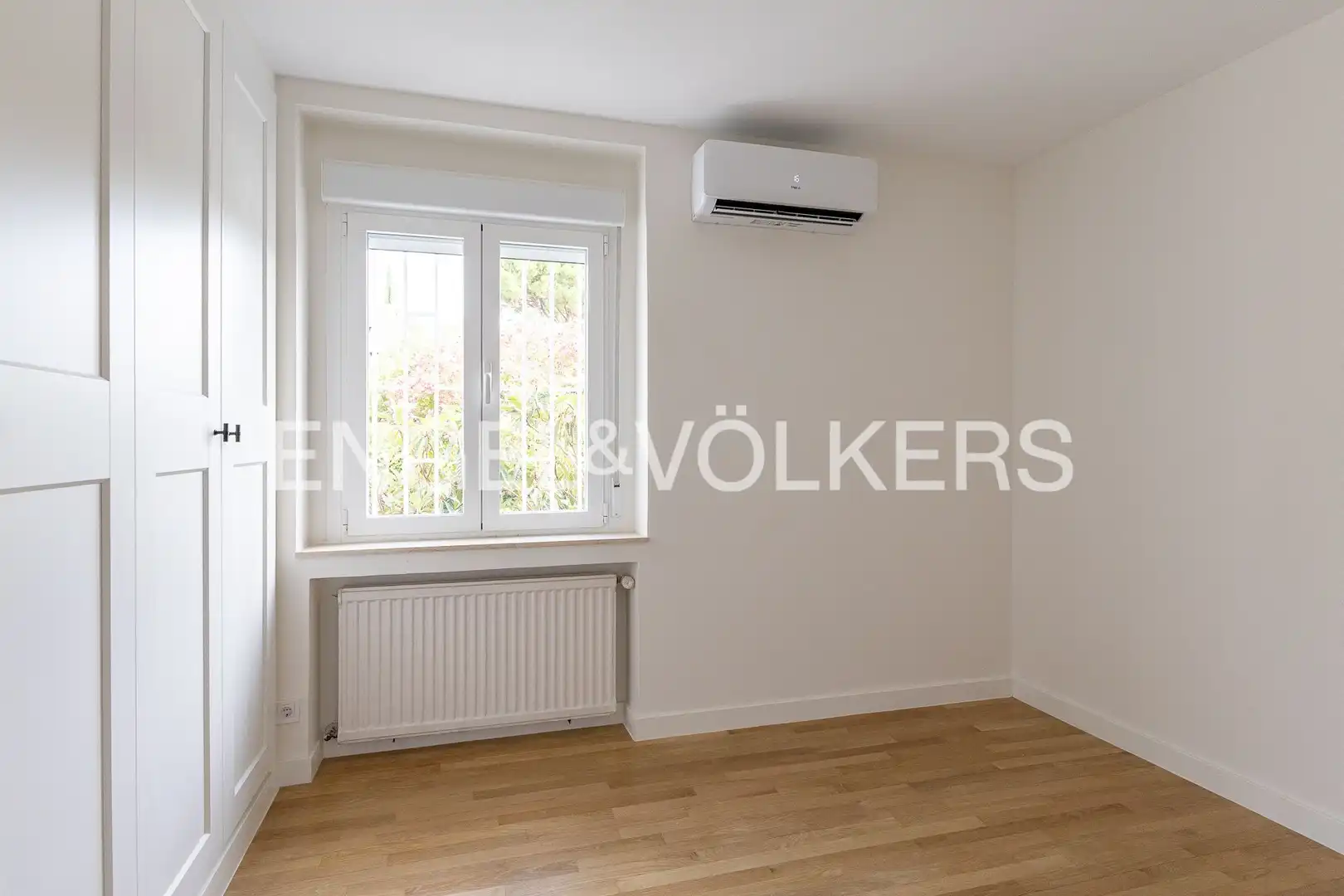 Bedroom of Houses for rent in Madrid  with Air Conditioner, Heating and Private garden