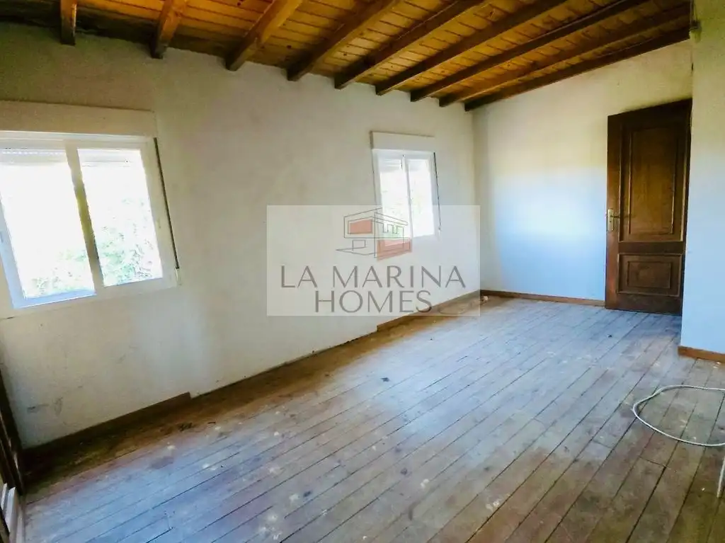 Sala d'estar de Finca rústica en venda en Nogueira de Ramuín, Ourense