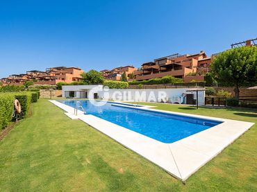 Àtic amb balcó en venda a Casares Golf - Casares del Sol
