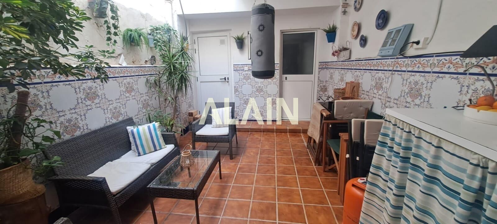 Terrassa de Casa o xalet en venda en Manises amb Aire condicionat, Calefacció i Jardí privat