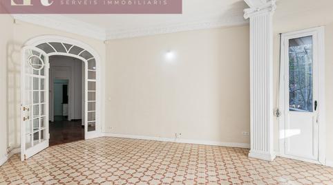 Foto 3 de Piso de alquiler en Sant Antoni,  Barcelona Capital